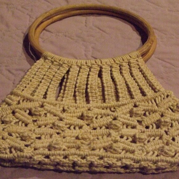 Vintage Natural Macrame Wood Round Handle Purse - Picture 2 of 2